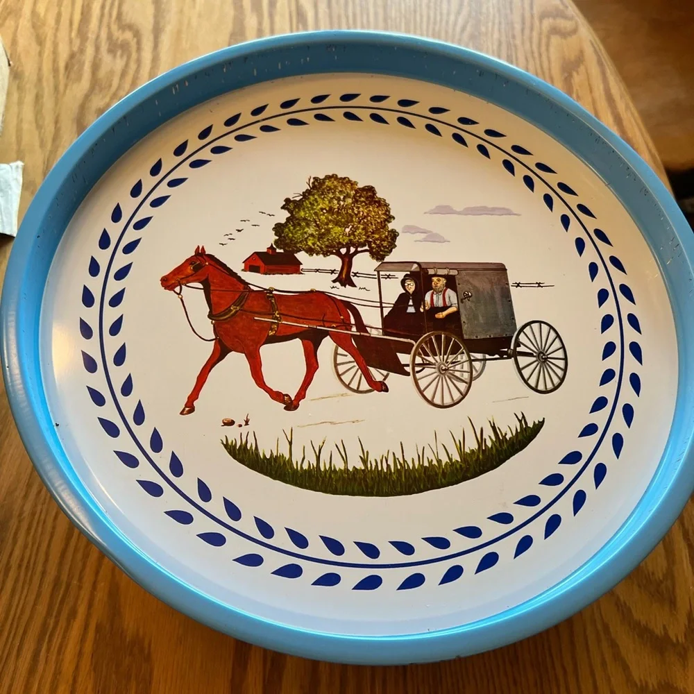 Vintage Pennsylvania Dutch Storage Tin with Serving Tray/Lid